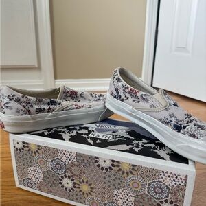 Kith x Vans floral slip-ons - 7.5 women’s, 6 men’s